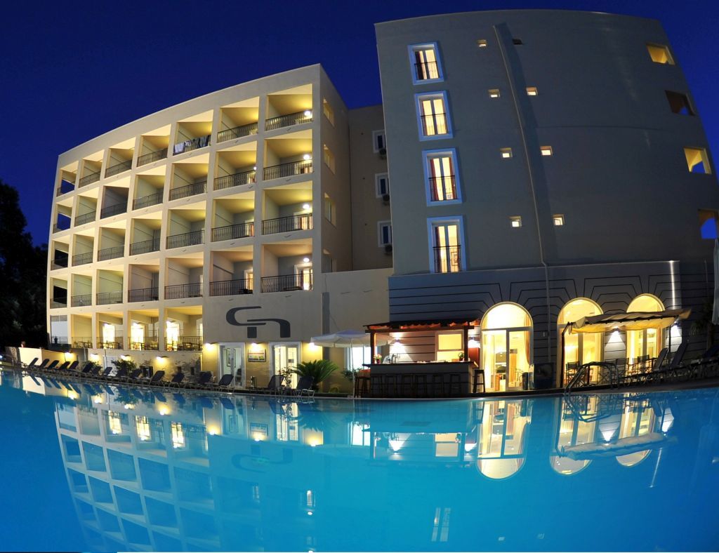 Corfu Hellinis Hotel กาโนนี ภายนอก รูปภาพ